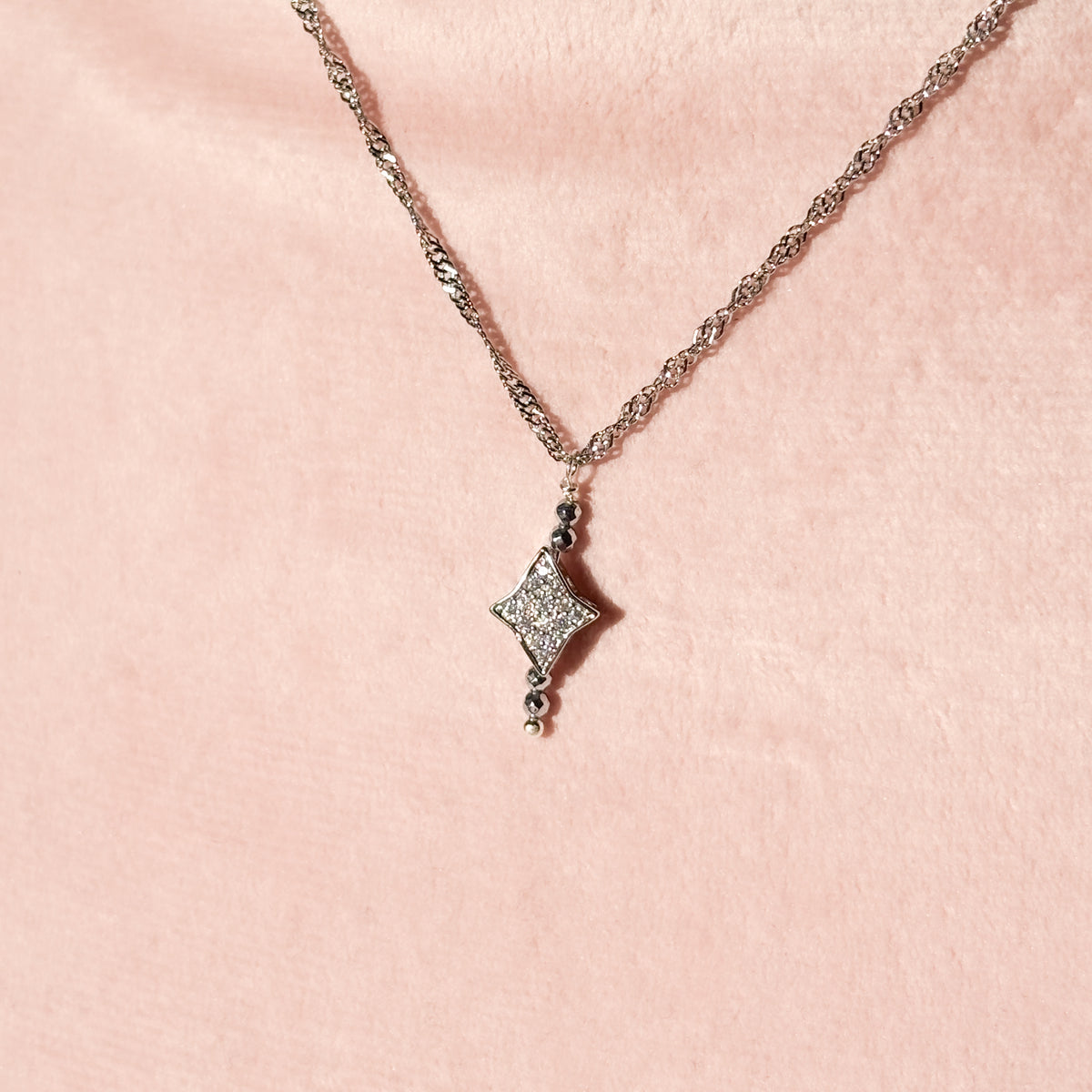 Collier Iris